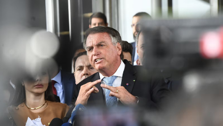 Com Bolsonaro réu, deputados do PL mantêm pressão para pautar anistia ao 8/1