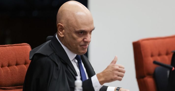 Voto de Moraes no julgamento de Bolsonaro durou quase 2 horas