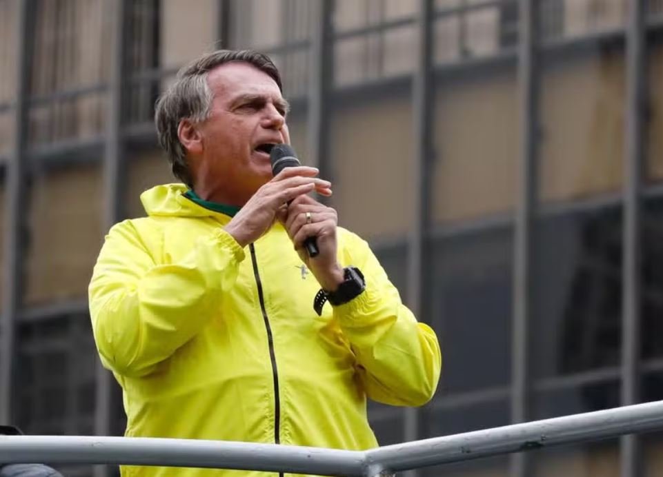 Bolsonaro reúne 11 vezes mais público que Boulos em manifestação