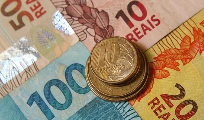Poupança tem saque de R$ 11,4 bilhões em março, maior retirada para o mês desde 2022, diz Banco Central