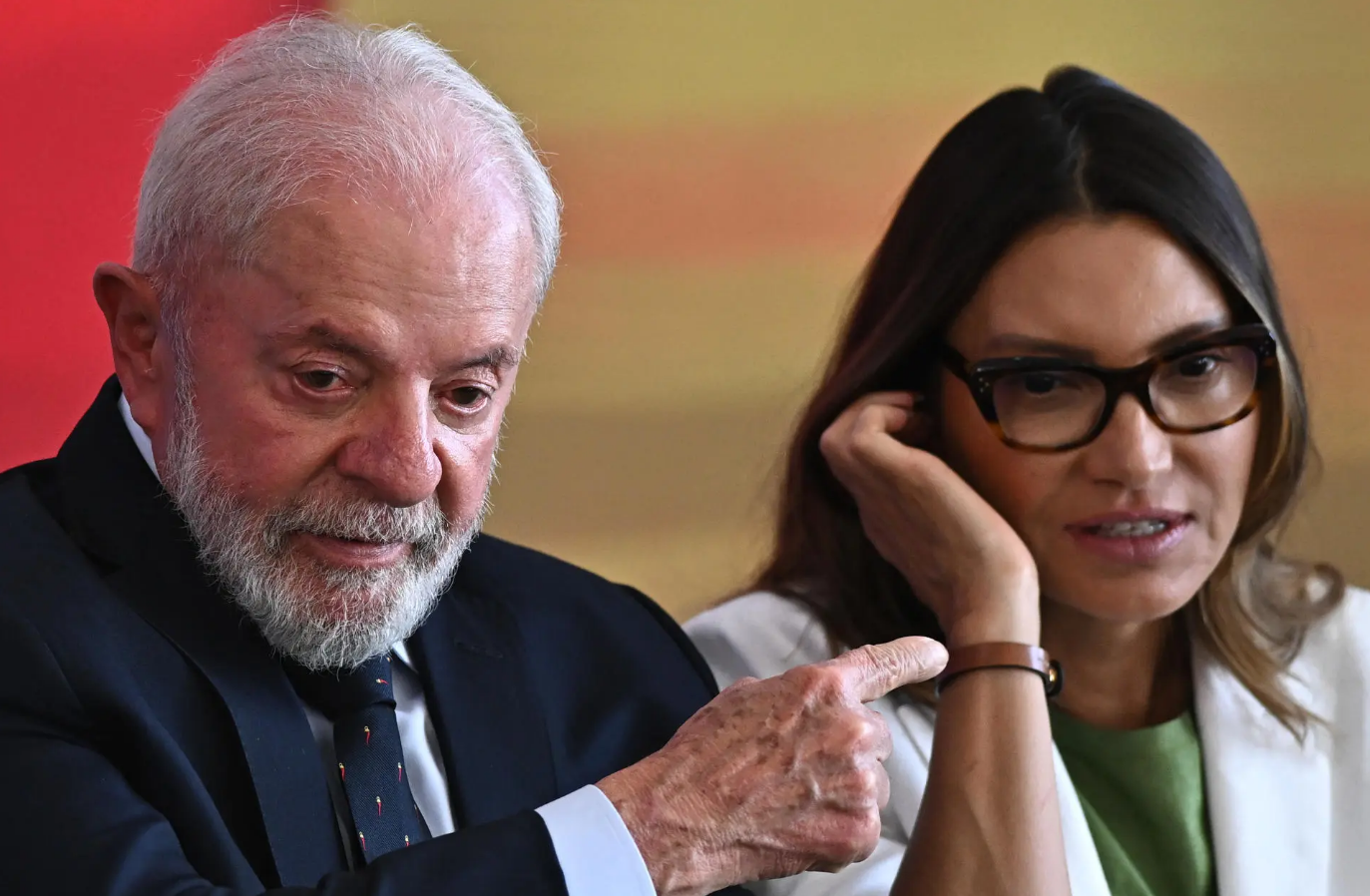 Lula diz que presidentes podem ligar no celular de Janja para agilizar comunicação