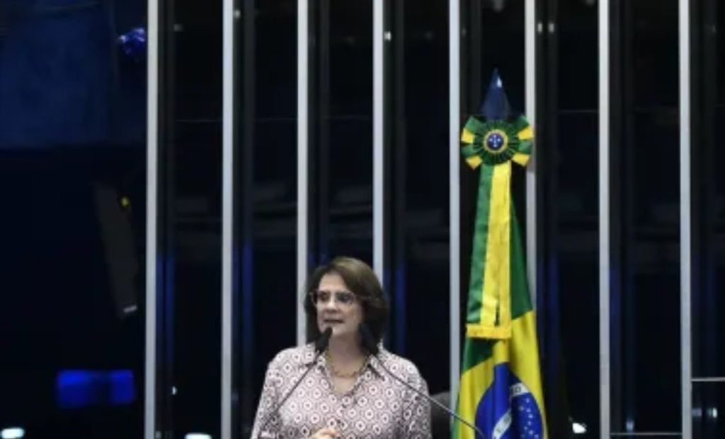 Oposição quer apresentar pedido de CPMI do INSS na próxima semana