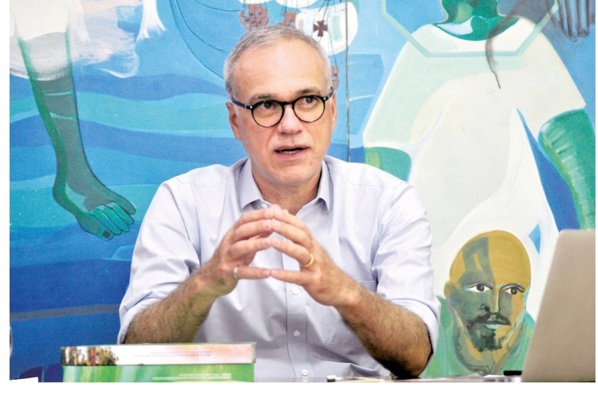 UFRN corre risco de atrasar contratos terceirizados e bolsas