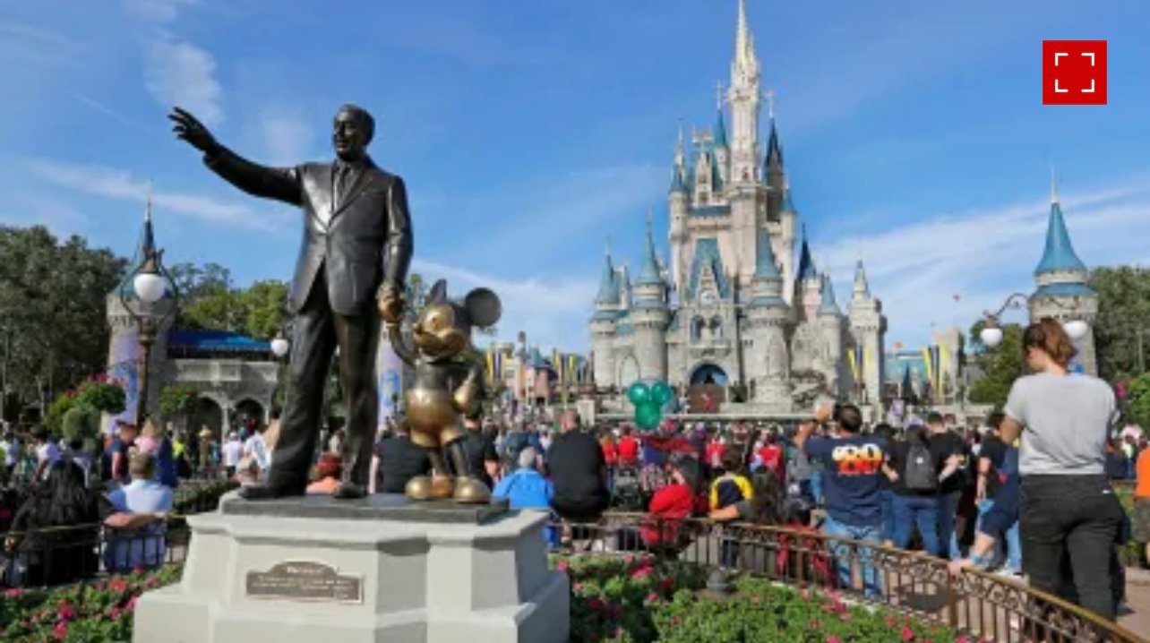 Disney afasta 45 funcionários após política de deportação de Trump