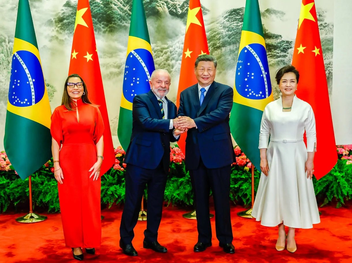 Lula admite que Janja interferiu em conversa sobre Tik Tok na China