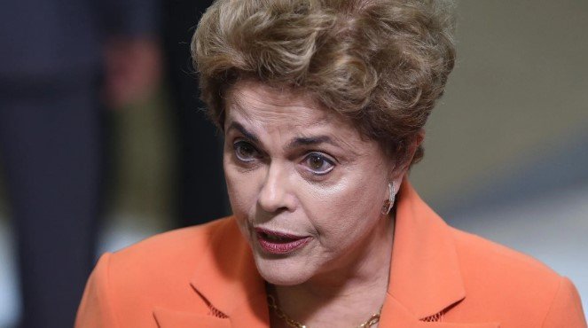 Governo Lula concede anistia a Dilma e dá indenização de R$ 100 mil