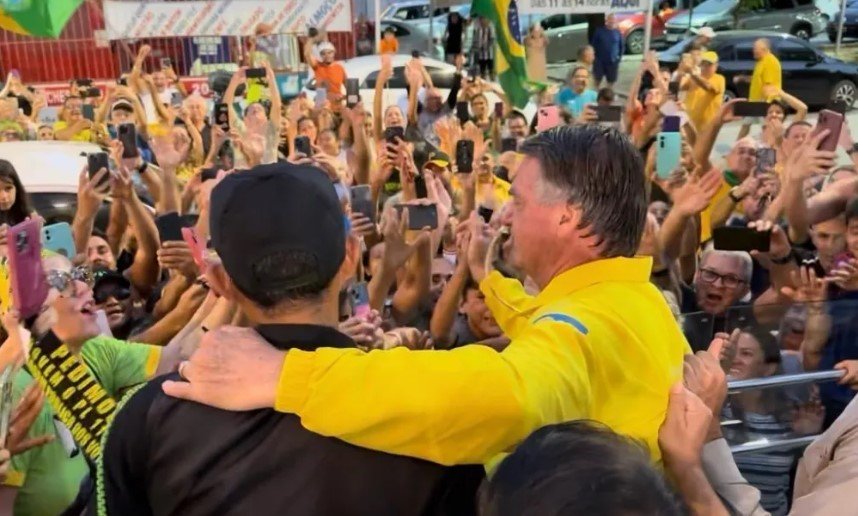 Câmara aprova título de Cidadão Natalense para Jair Bolsonaro pela 2ª vez; entrega da homenagem será em junho