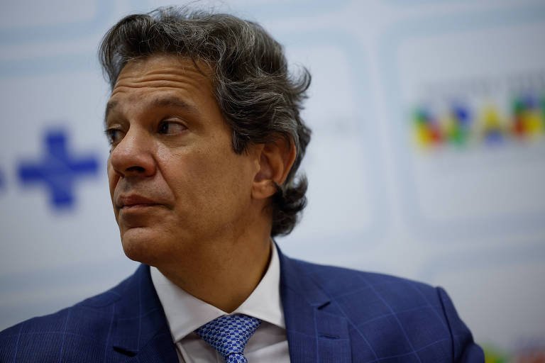 Haddad critica Selic a 15% e diz estar “preocupado” com patamar