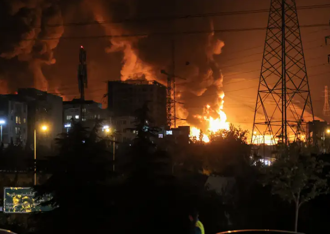 Conflito entre Israel e Irã já matou 244 pessoas em 4 dias