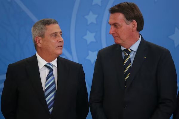 Bolsonaro defende revogação da prisão preventiva de Braga Netto