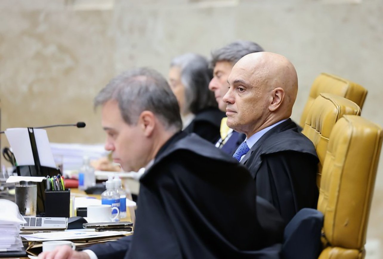 STF forma maioria para responsabilizar redes por conteúdos postados por usuários