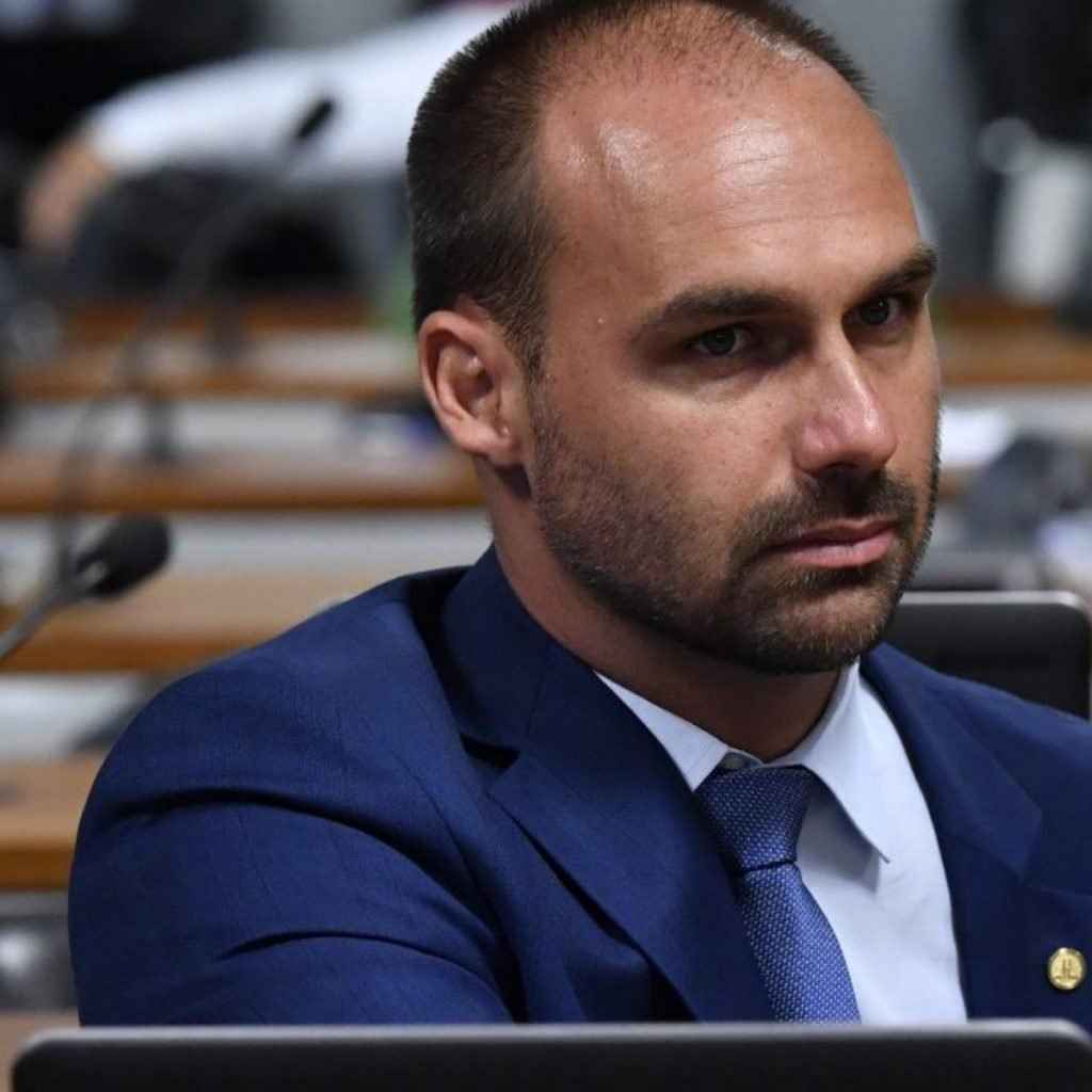 PT pede ao STF preventiva de Eduardo Bolsonaro