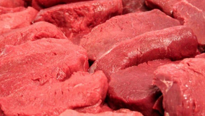 Pecuaristas dos Estados Unidos elogiam tarifaço e querem banir carne do Brasil