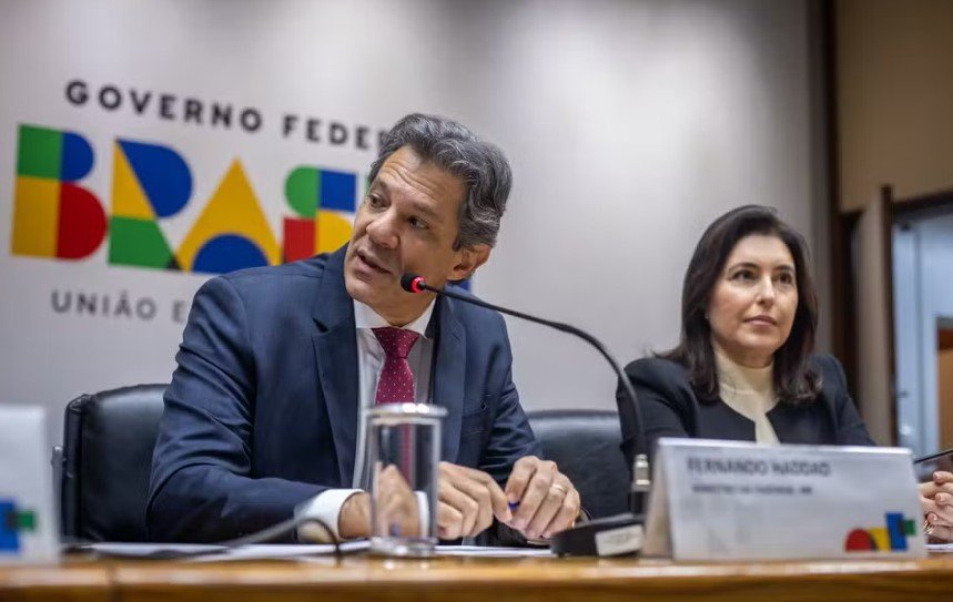 Governo Lula não corta gastos e usa receitas extraordinárias para cumprir metas fiscais pelo segundo ano consecutivo