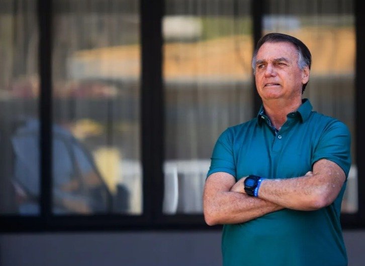 Secretaria do DF admite erro em relatório sobre carros na casa de Bolsonaro