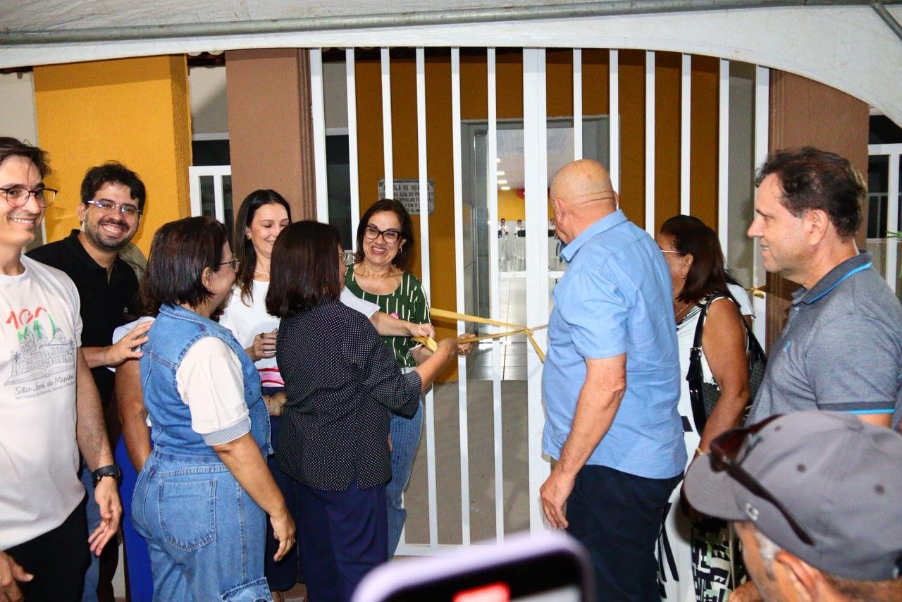 AUDITÓRIO GONÇALA DA ROCHA PERES É INAUGURADO NA COMUNIDADE DO MENDES, EM SAO JOSÉ DO MIPIBU