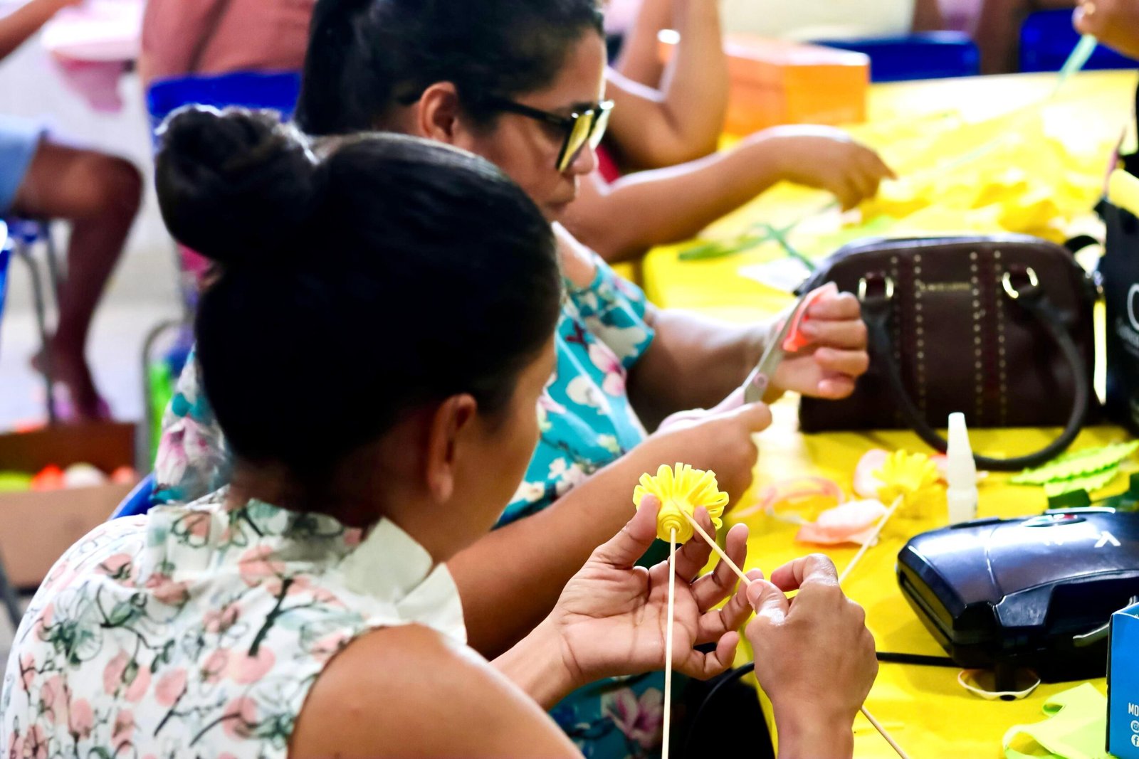 Prefeitura oferta novas turmas para o curso gratuito de artesanato infantil nos CRAS
