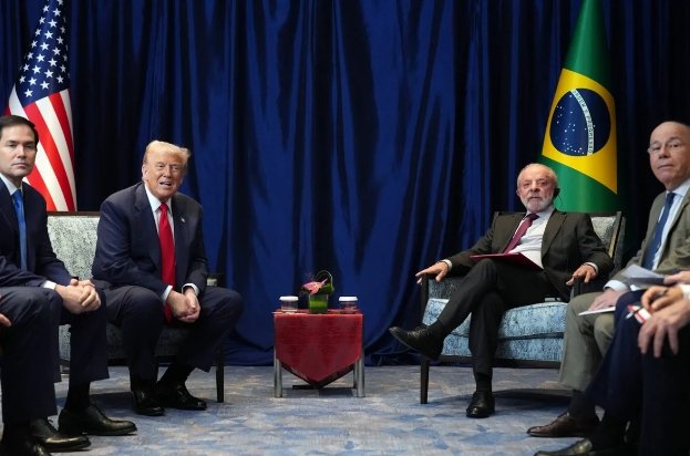Brasil escapa do tarifaço de Trump após negociações intensas — veja o que muda