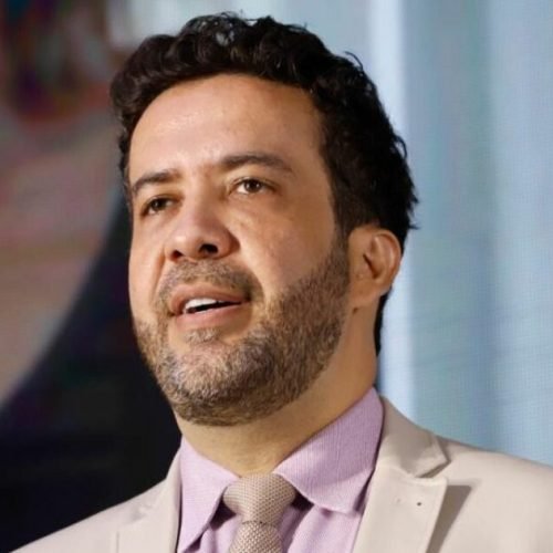Janones é denunciado com base na Lei Maria da Penha por chantagear prefeita