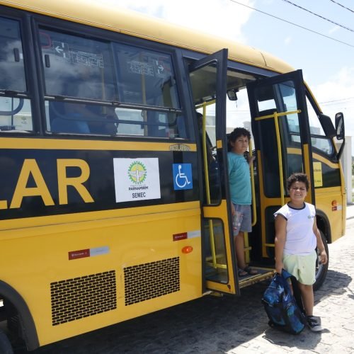 Transporte escolar de Parnamirim é aprovado por profissionais, alunos e familiares
