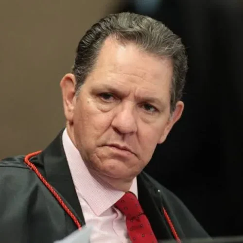 Ministro do STJ faz piada com baianos em sessão
