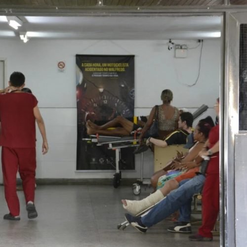 Médicos da UTI do Walfredo podem parar por falta de pagamento